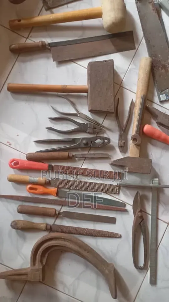 Lot Outillage Venant De France