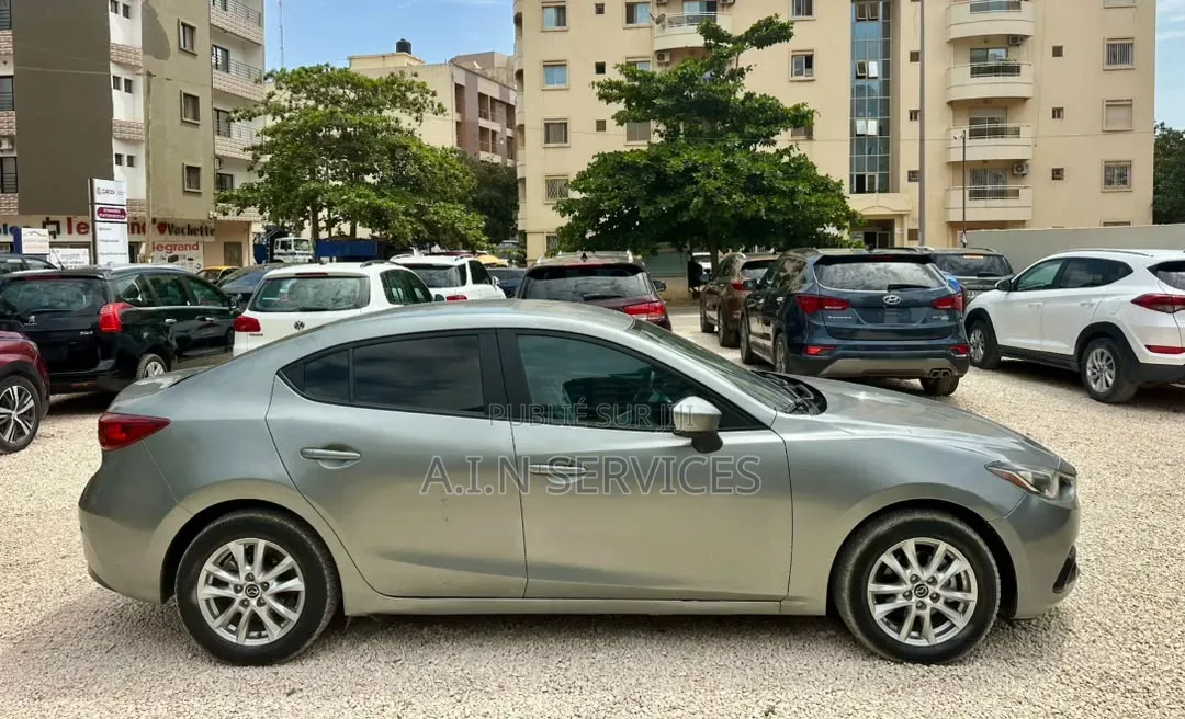 Mazda 3 2016 Gris