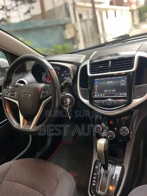 Chevrolet Sonic 2019 Gris