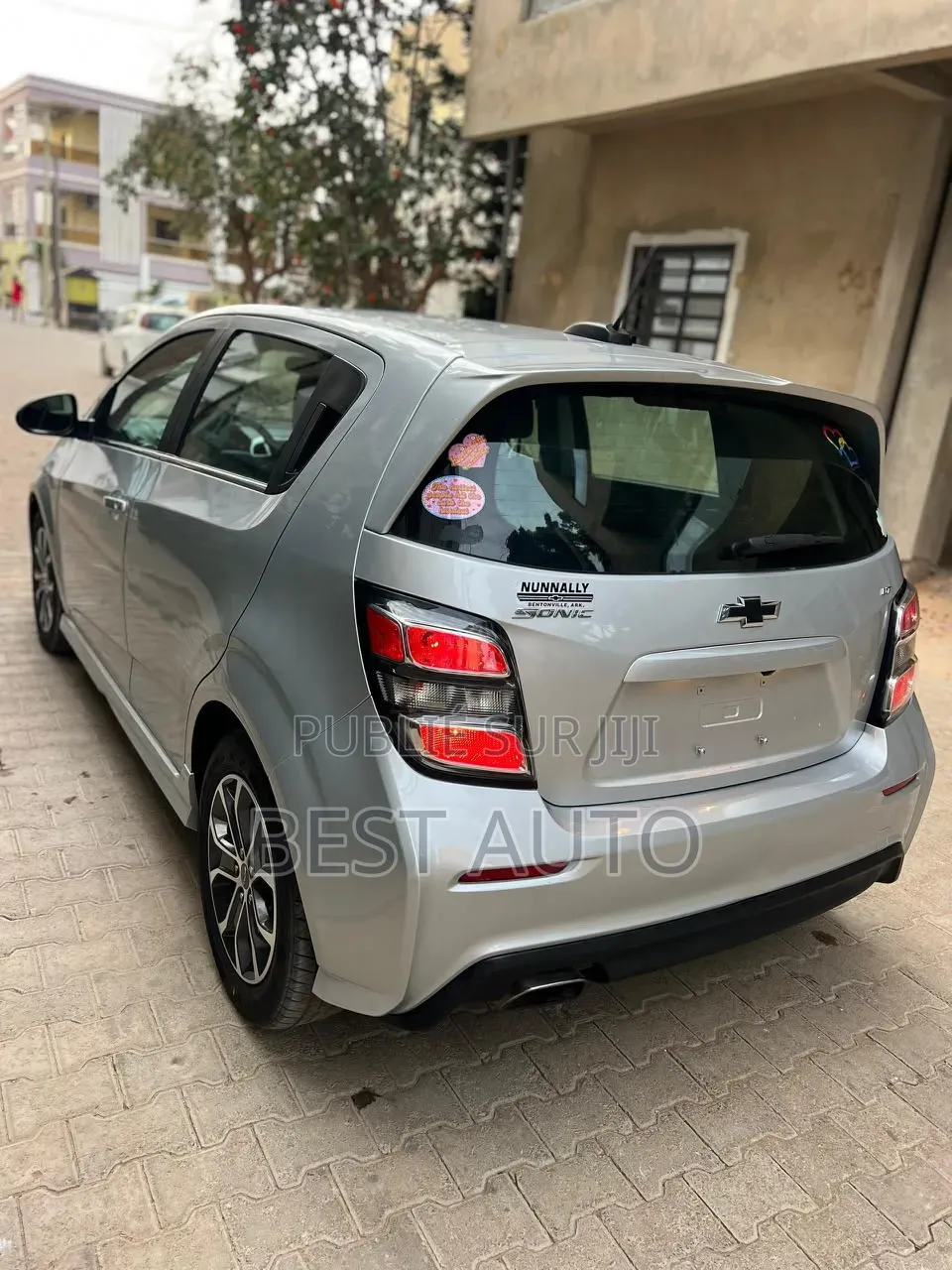 Chevrolet Sonic 2019 Gris