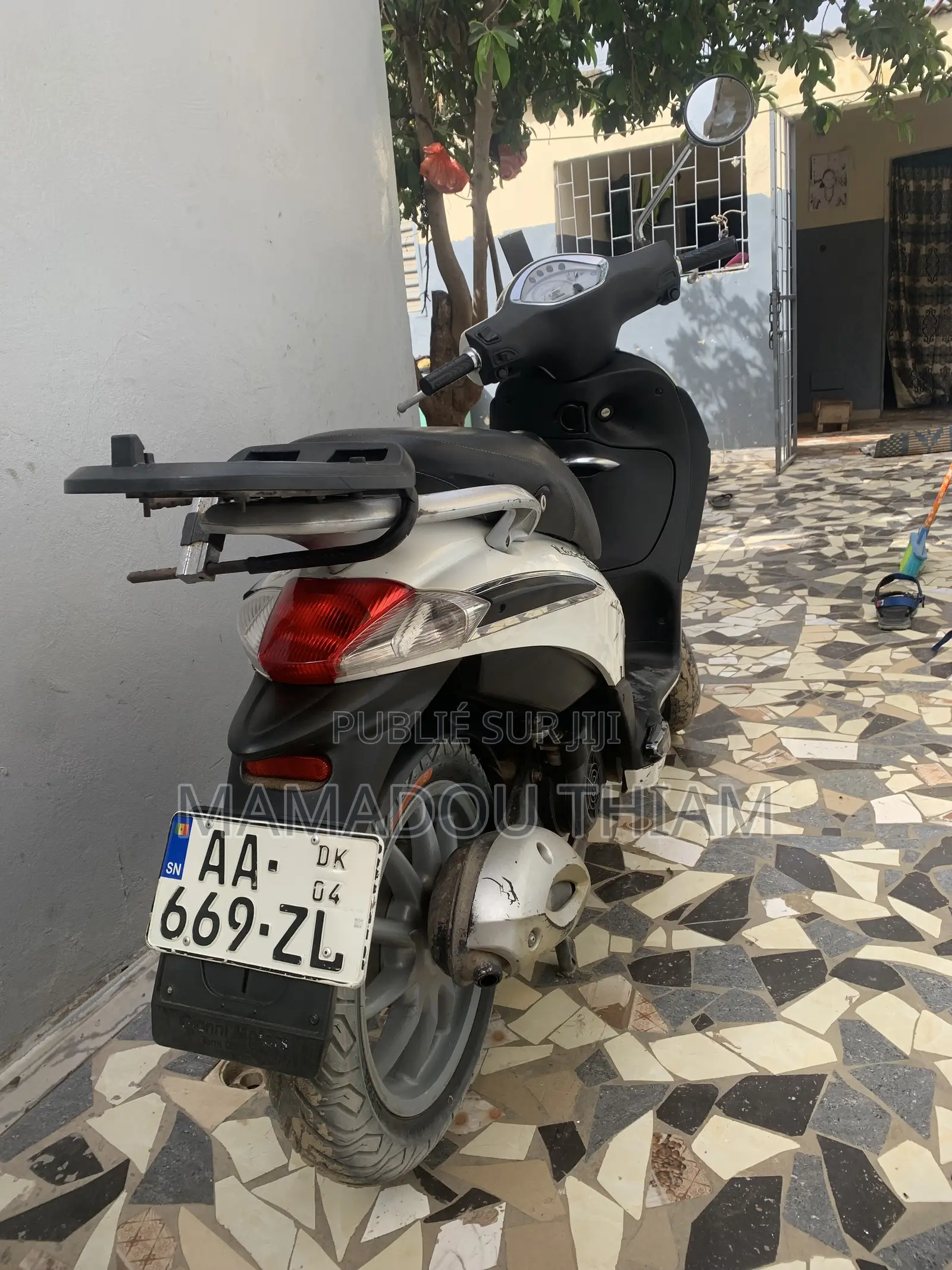 Nouveau Piaggio Trotinette 2009 Blanc