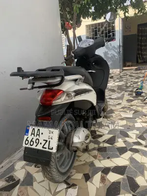Nouveau Piaggio Trotinette 2009 Blanc