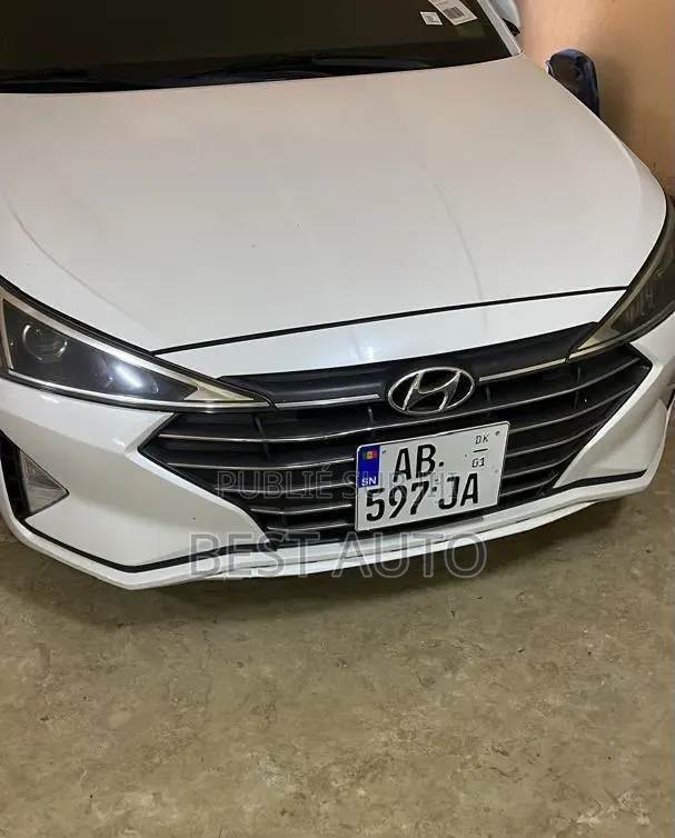 Hyundai Elantra 2019 Blanc