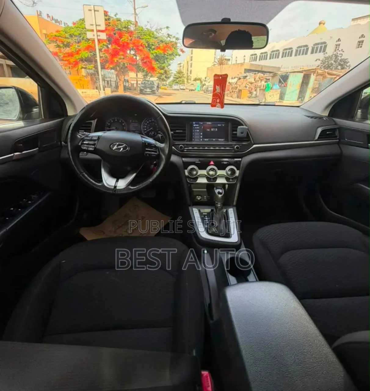 Hyundai Elantra 2019 Blanc