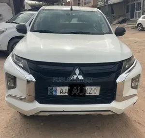 Mitsubishi L200 2023 Blanc
