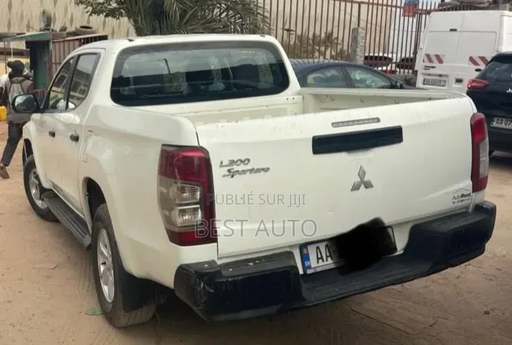 Mitsubishi L200 2023 Blanc