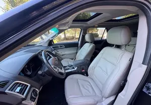 Ford Explorer 2013 Noir Mat