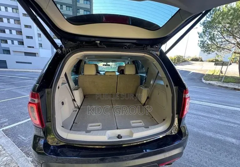 Ford Explorer 2013 Noir Mat