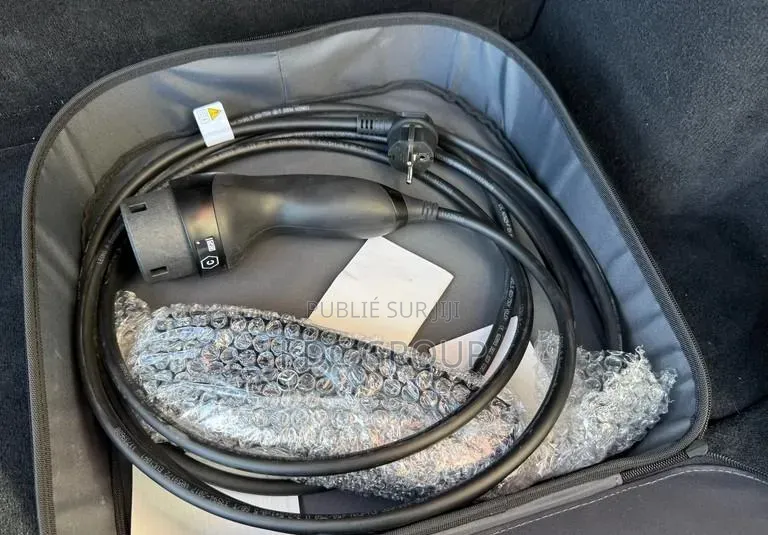 Mercedes-Benz E300 2020 Noir Mat