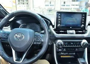 Toyota RAV4 2021 Blanc