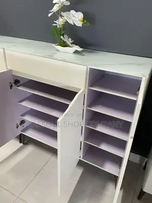 Meuble De Rangement en Bois Qualité Garantie Prix :47500f