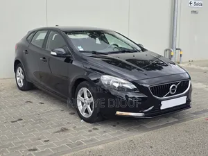 Volvo V40 2018 Noir