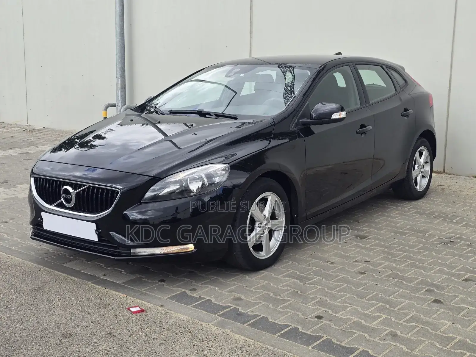 Volvo V40 2018 Noir