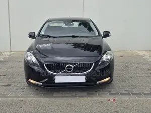 Volvo V40 2018 Noir