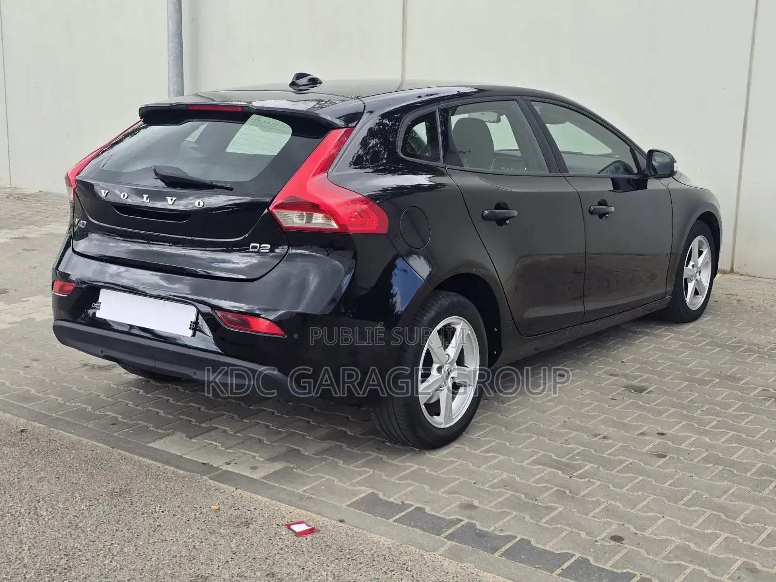 Volvo V40 2018 Noir
