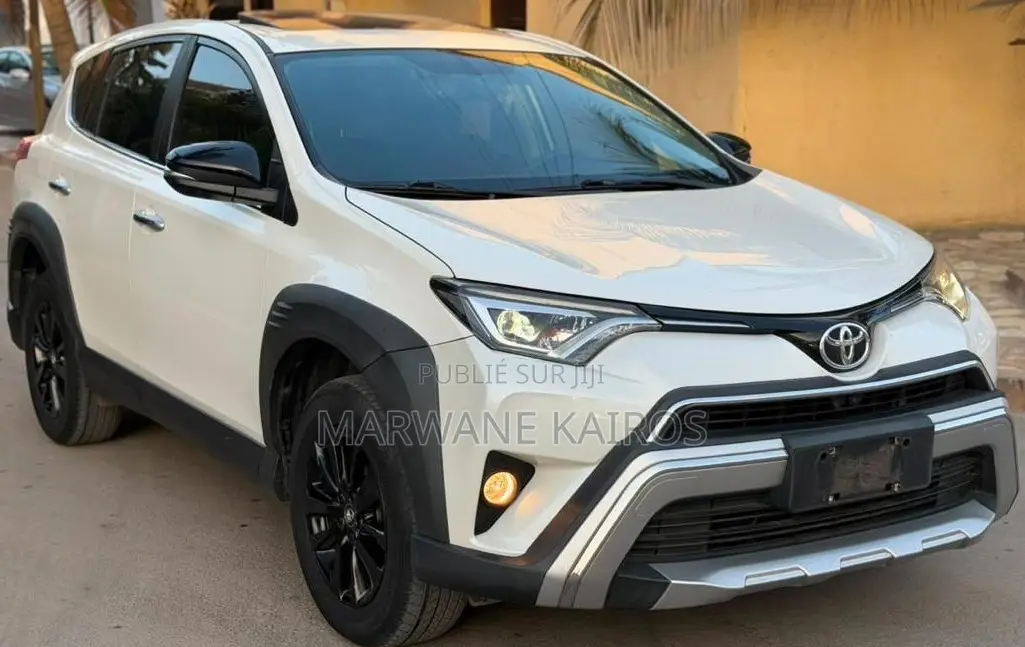Toyota RAV4 2019 Blanc