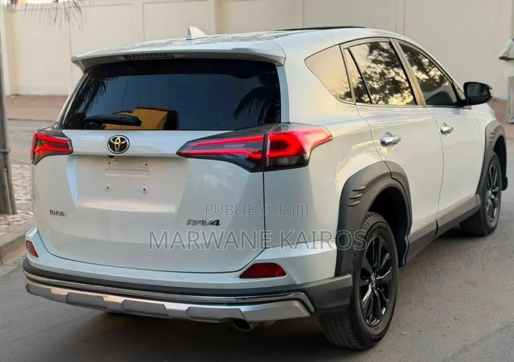 Toyota RAV4 2019 Blanc