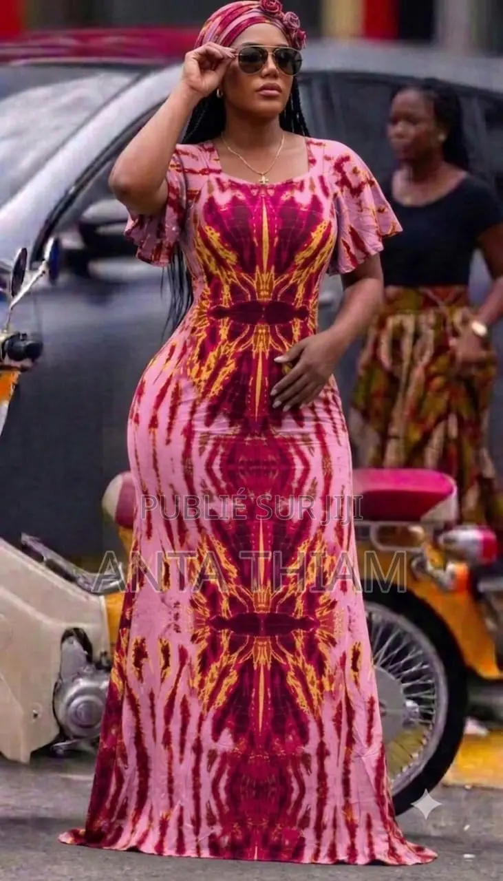 Deux Façons De Robe Thioup Different