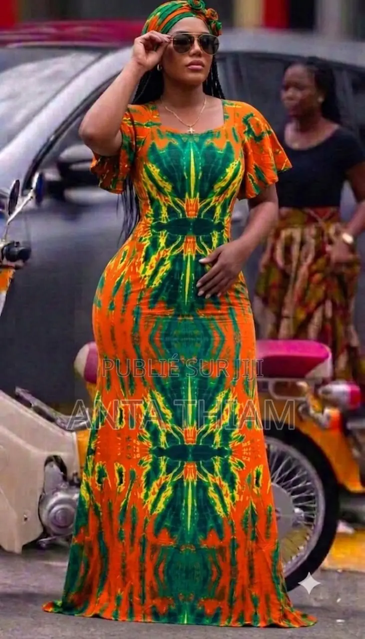 Deux Façons De Robe Thioup Different