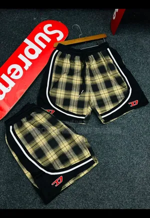 Shorts Plaid Basketball Disponible
