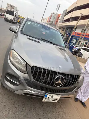 Mercedes-Benz GLE-Class 2016 Marron