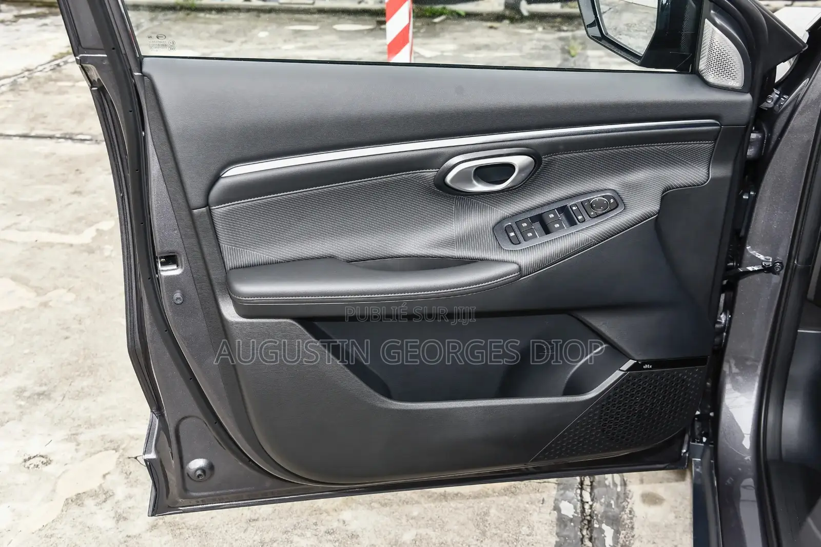 Nouveau Voiture 2025 Noir Mat