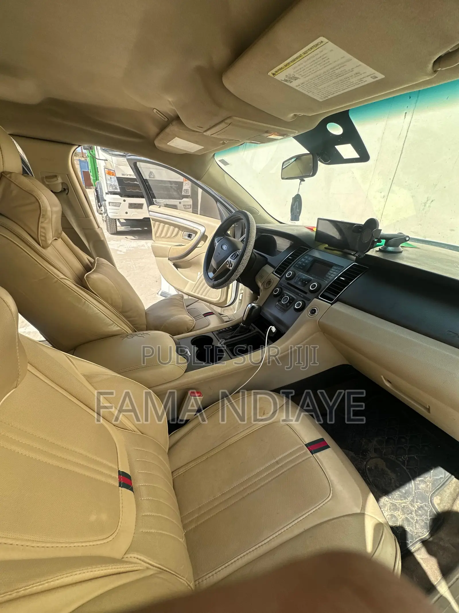 Ford Taurus 2013 Blanc
