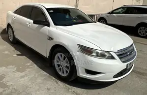 Ford Taurus 2013 Blanc