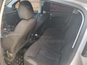 Peugeot 208 2017 Blanc