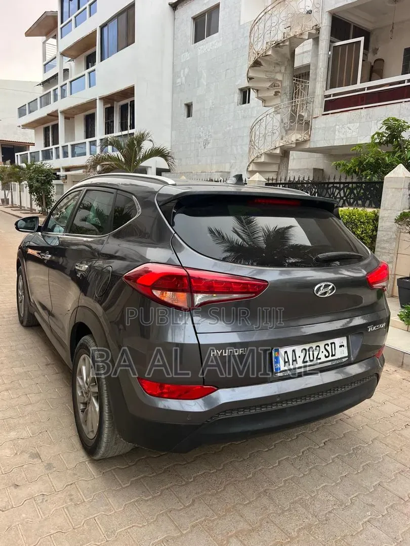 Hyundai Tucson 2017 Gris