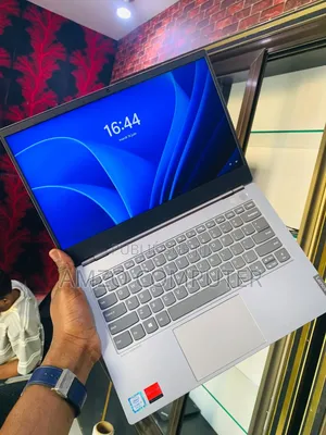 Lenovo ThinkBook 14s Gen 2 8GB Intel Core i7 SSD 256GB