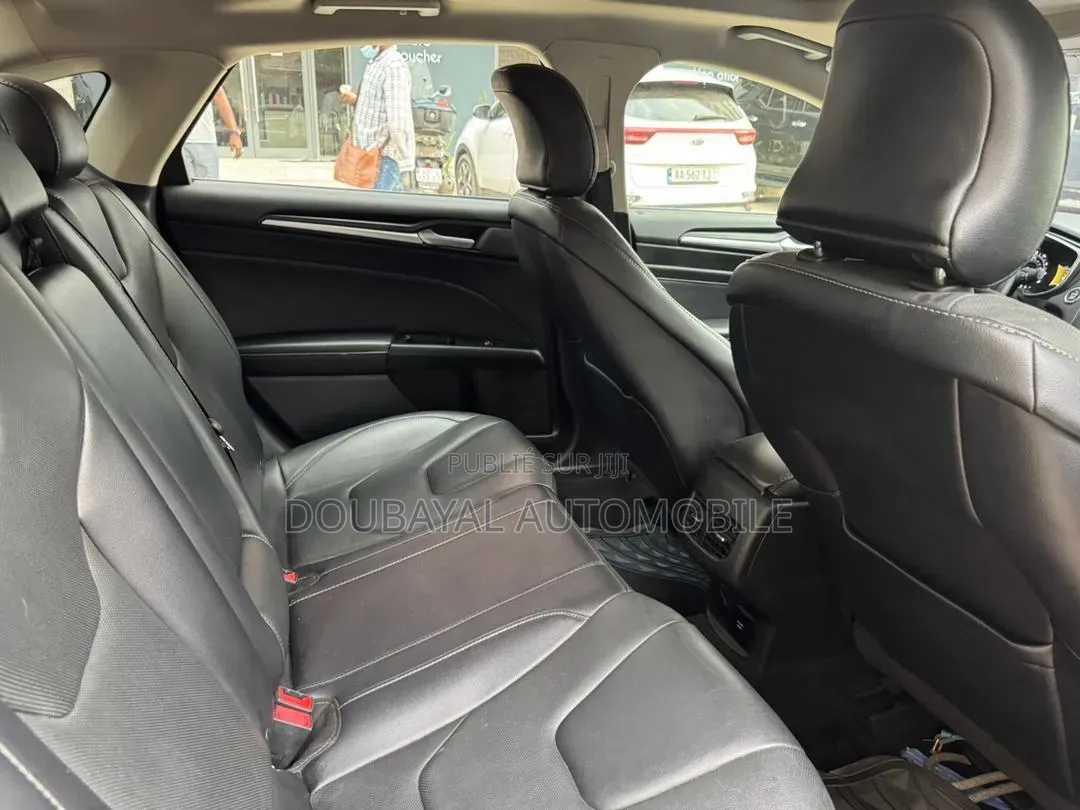Ford Fusion 2017 Noir Mat