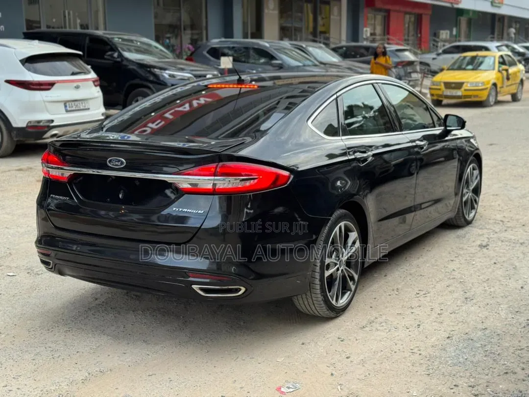 Ford Fusion 2017 Noir Mat