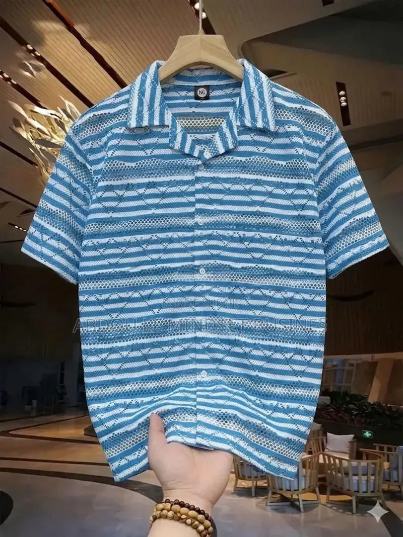 Chemise Perforé Disponible