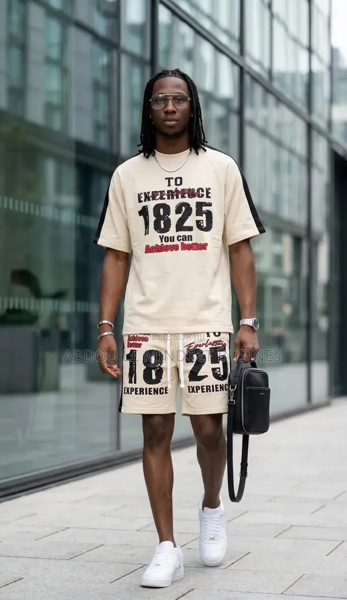 Ensemble Shorts to Expérience Disponible