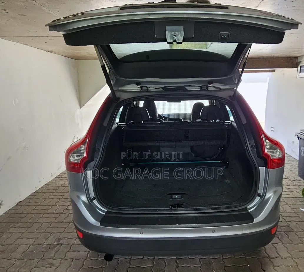 Volvo XC60 2011 Gris