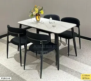 Table À Manger
