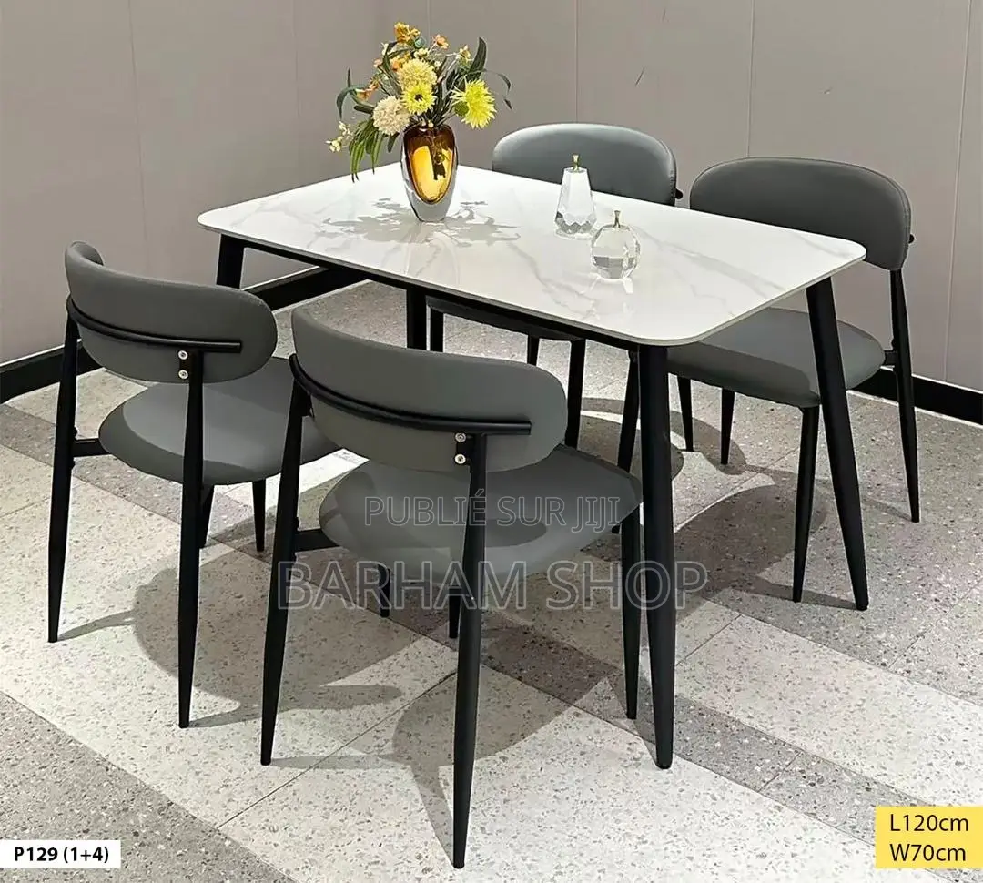 Table Pour Salle À Manger Avec 4 Chaises