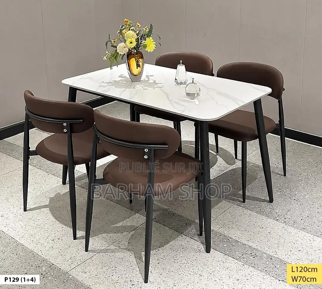 Table Pour Salle À Manger Avec 4 Chaises