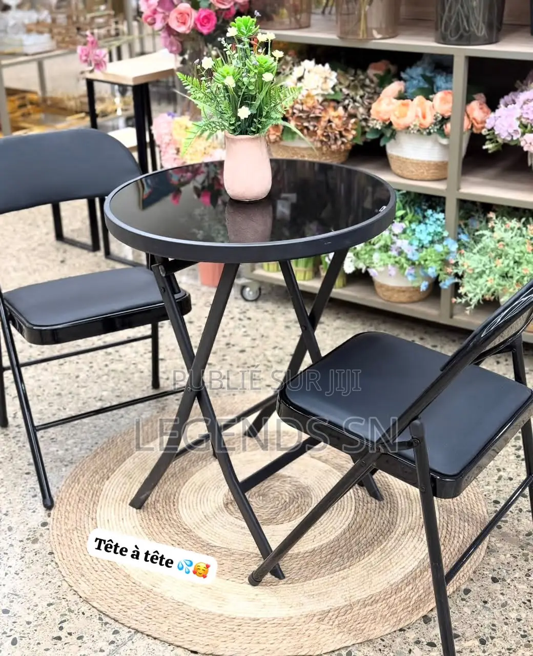Tête À Tête