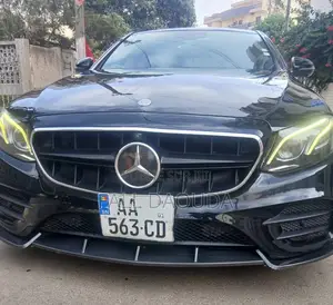 Mercedes-Benz E300 2018 Noir