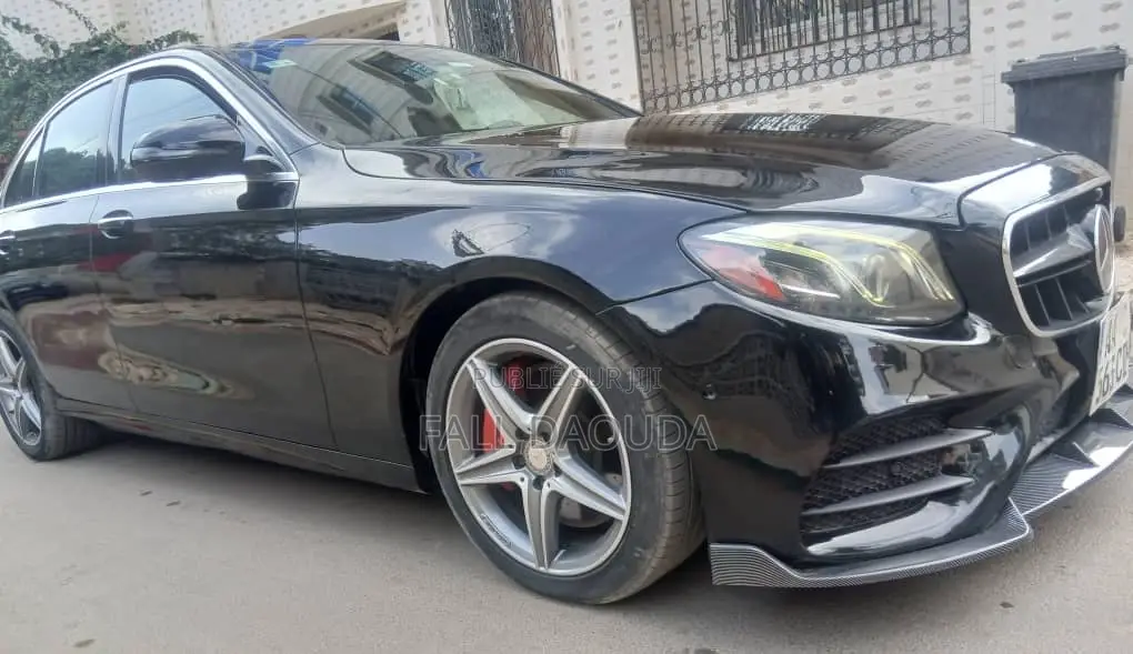 Mercedes-Benz E300 2018 Noir