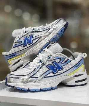 Nb 740 Bleu Disponible
