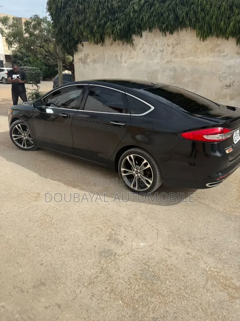 Ford Fusion 2017 Noir Mat