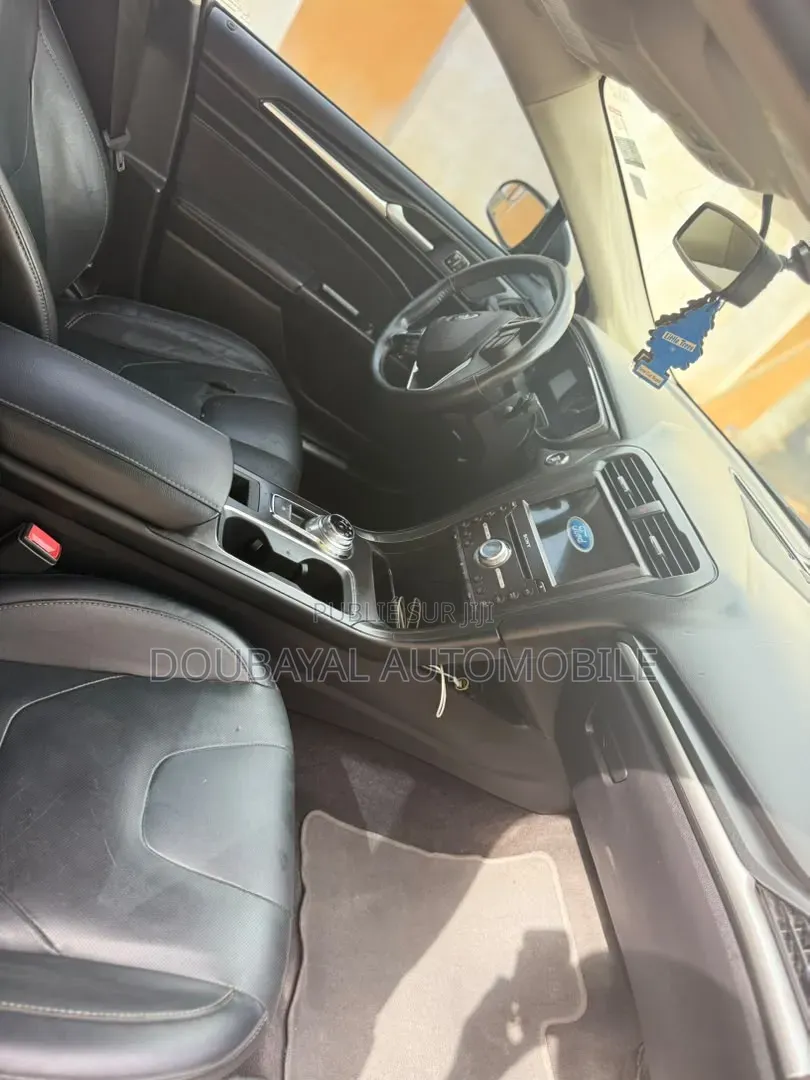 Ford Fusion 2017 Noir Mat
