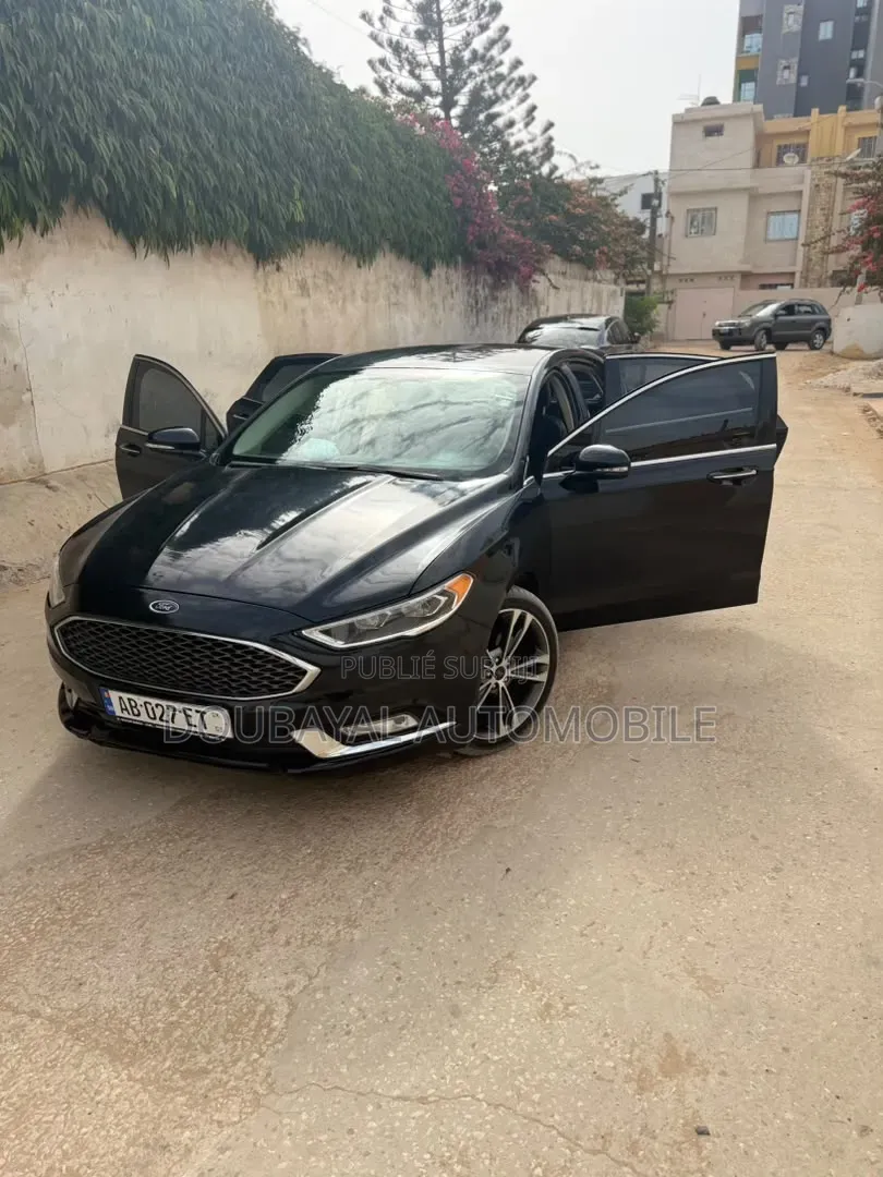 Ford Fusion 2017 Noir Mat