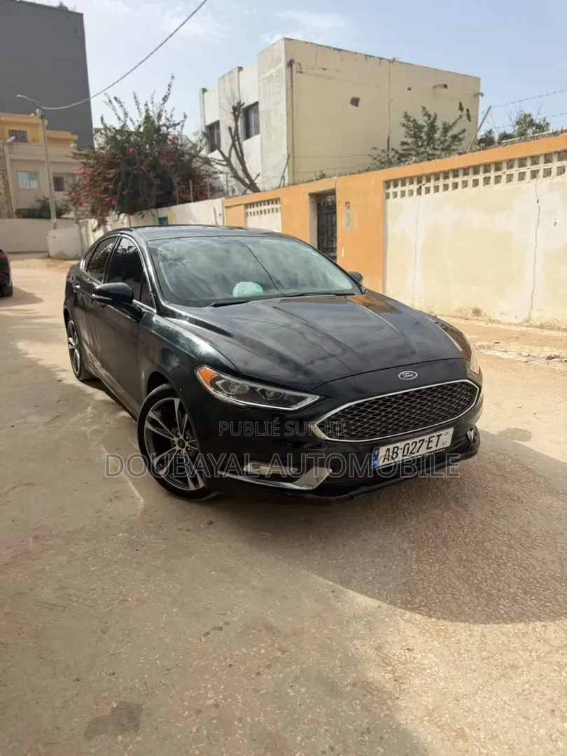 Ford Fusion 2017 Noir Mat