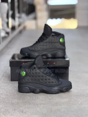 Air Jordan 13 Full Black Disponible