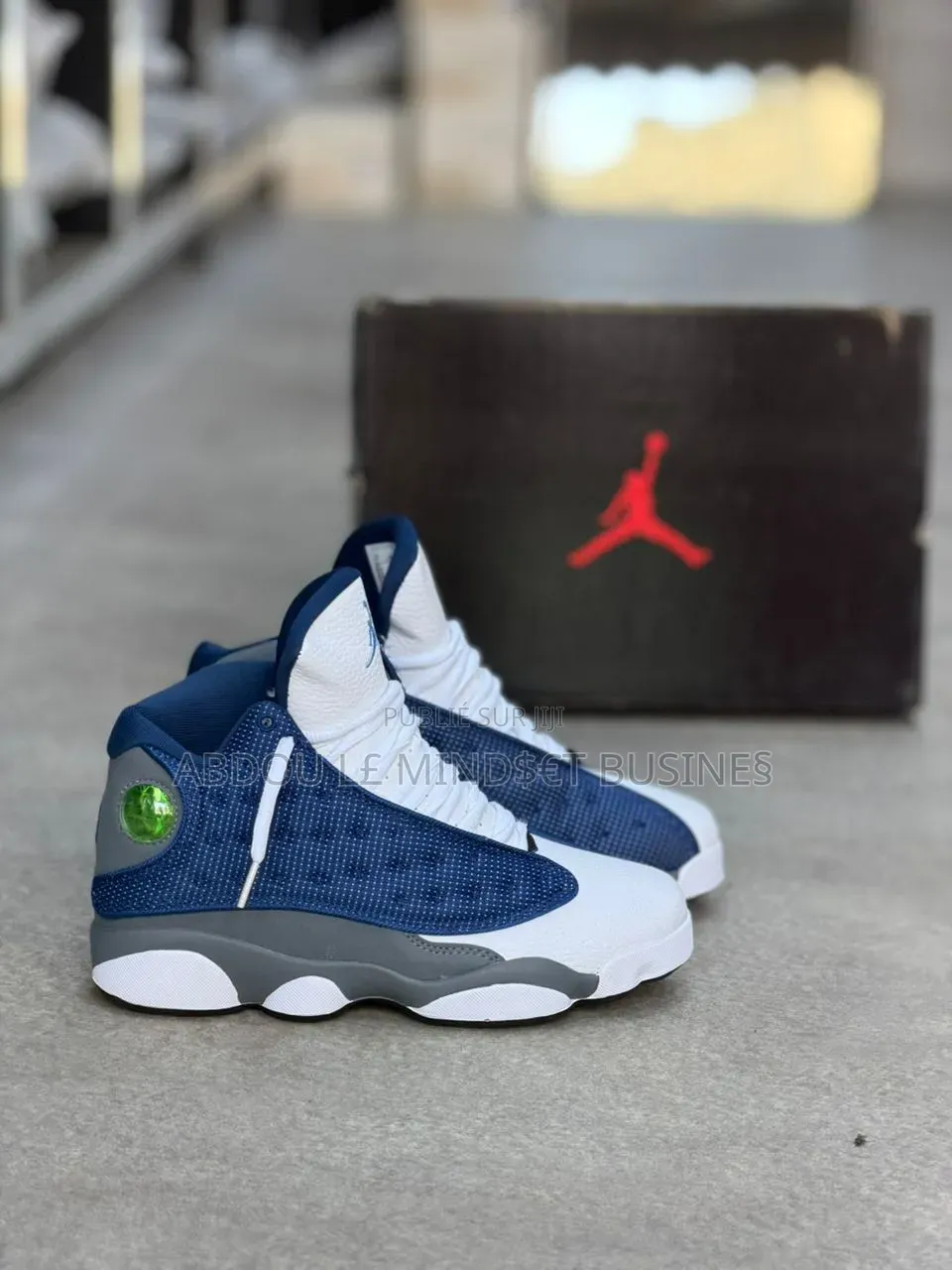 Air Jordan 13 Bleu-Blanc Disponible