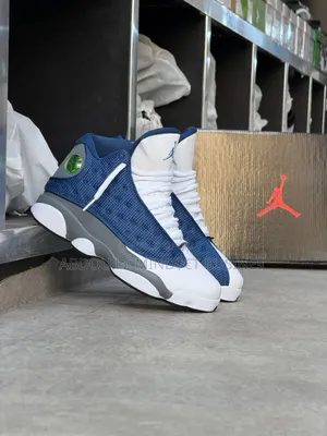 Air Jordan 13 Bleu-Blanc Disponible